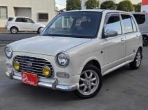 2002 Daihatsu Miragino