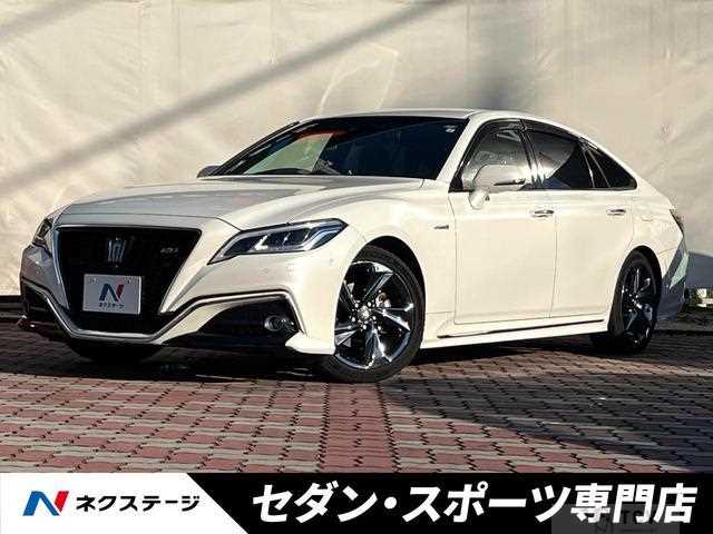 2018 Toyota Crown Hybrid