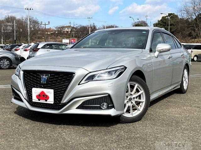 2019 Toyota Crown Hybrid