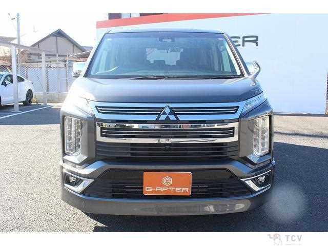 2019 Mitsubishi Delica D5
