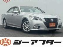 2014 Toyota Crown Hybrid