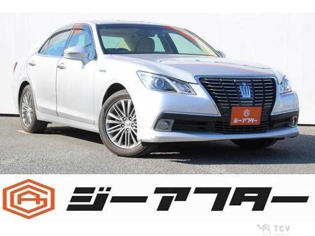 2013 Toyota Crown Hybrid