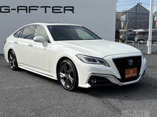 2020 Toyota Crown Hybrid