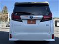 2017 Toyota Alphard Hybrid
