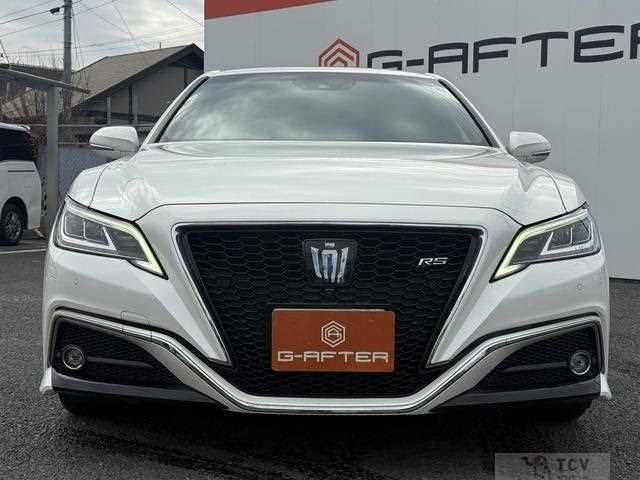 2019 Toyota Crown Hybrid