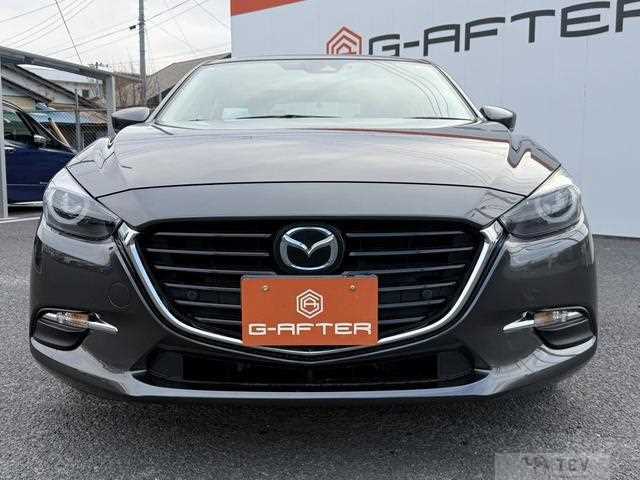 2017 Mazda Axela