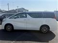 2015 Toyota Alphard Hybrid