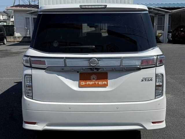Nissan Elgrand 2024 — миниатюра 3