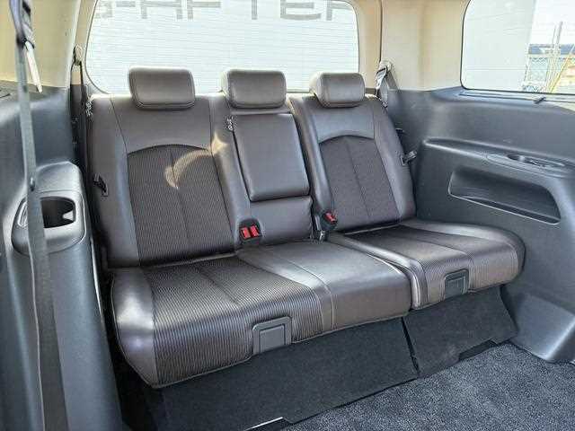 Nissan Elgrand 2024 — миниатюра 9