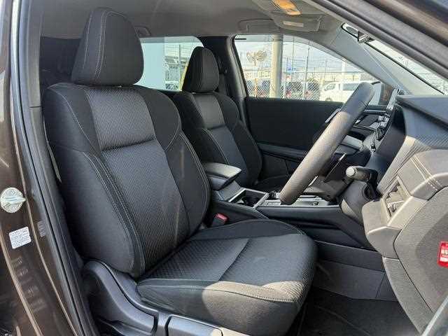 Mitsubishi Outlander 2023 — миниатюра 7