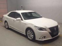 2014 Toyota Crown Hybrid