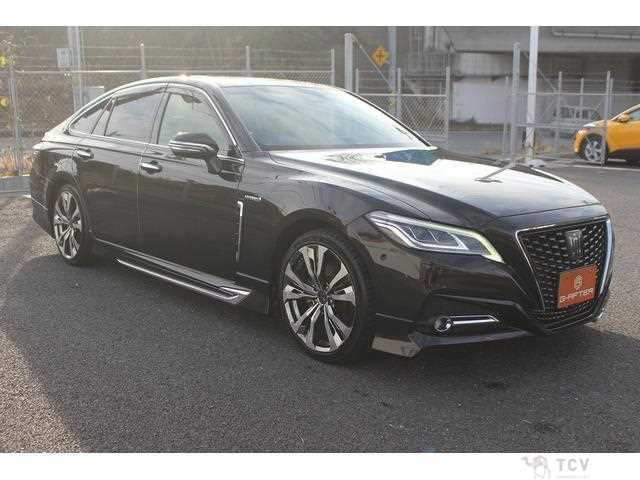 2019 Toyota Crown Hybrid