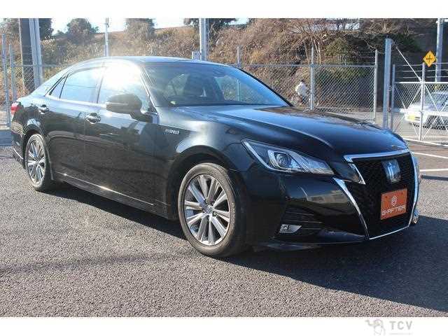 2017 Toyota Crown Hybrid