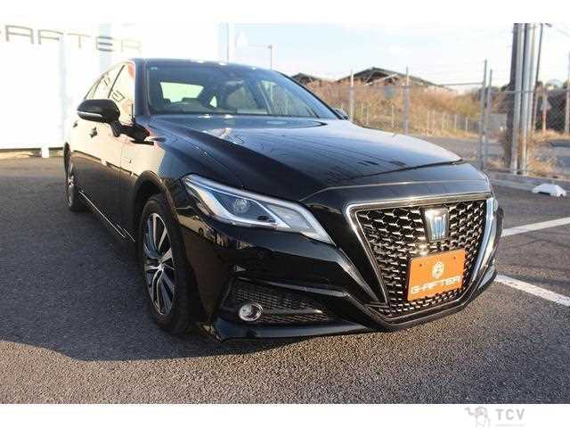 2018 Toyota Crown Hybrid