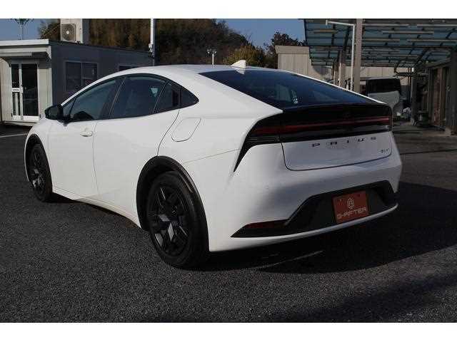 Toyota Prius 2025 — миниатюра 3