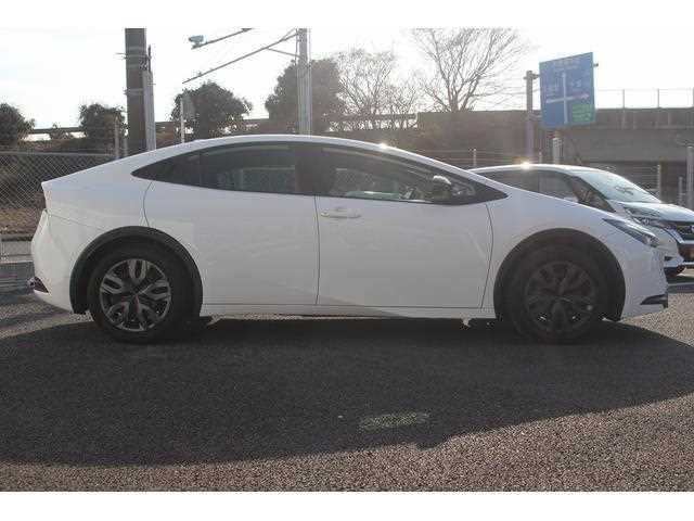 Toyota Prius 2025 — миниатюра 11