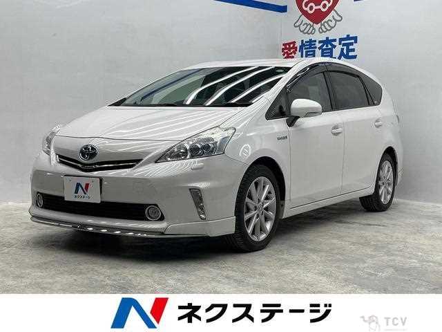 2013 Toyota PRIUS α
