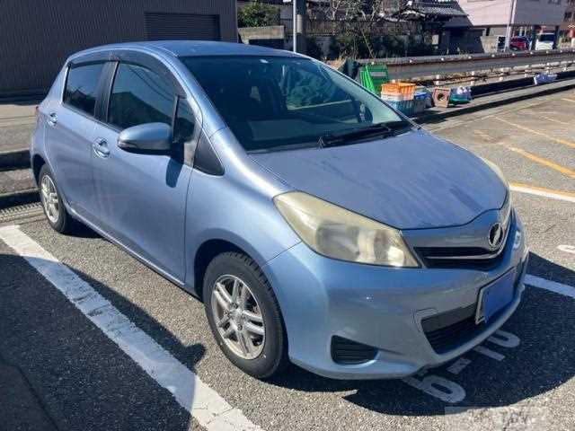 2011 Toyota Vitz