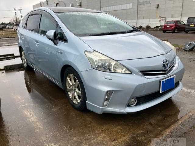 2011 Toyota PRIUS α