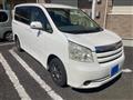 2008 Toyota Noah