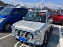 2001 Daihatsu Miragino