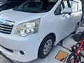 2011 Toyota Noah