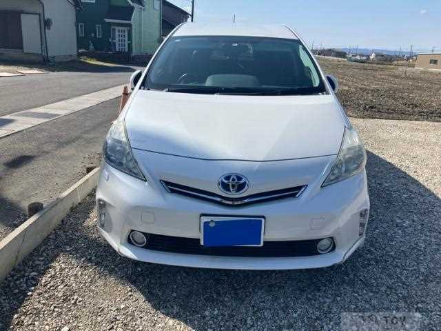 2012 Toyota PRIUS α