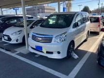2013 Toyota Noah