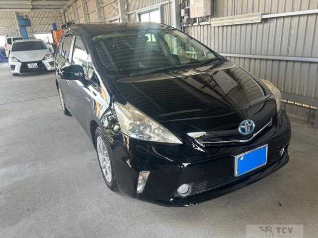 2012 Toyota PRIUS α