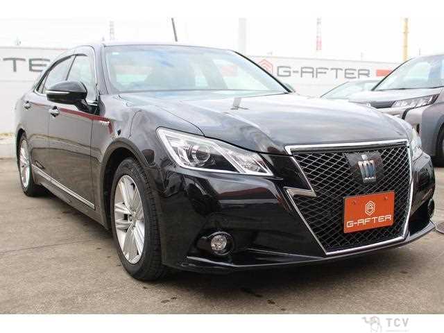 2013 Toyota Crown Hybrid