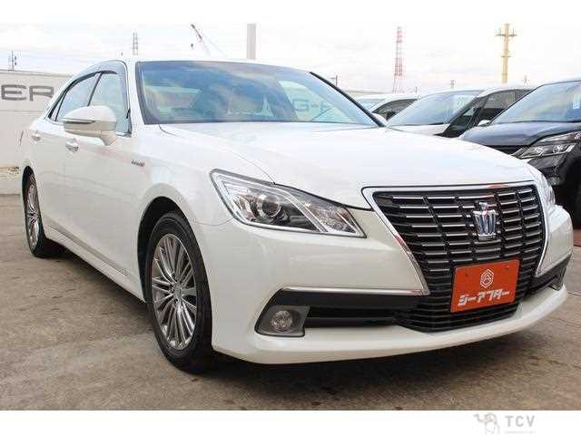 2014 Toyota Crown Hybrid