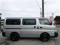 2005 Nissan Caravan Bus