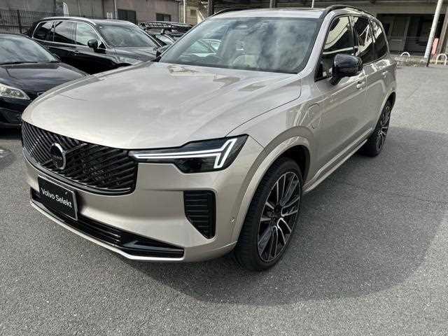 Volvo XC90 2025 — фото 2 купить в Москве
