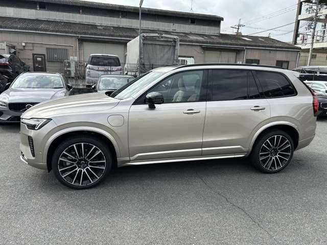 Volvo XC90 2025 — фото 8 купить в Москве