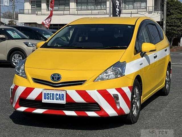 2012 Toyota PRIUS α