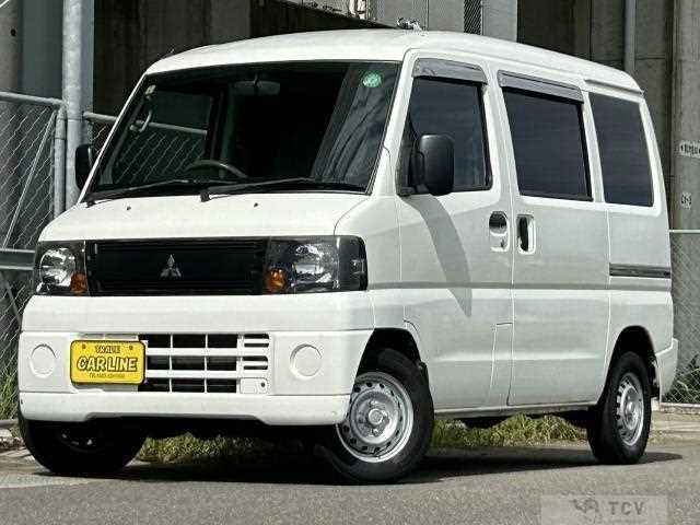 2009 Mitsubishi Minicab Van