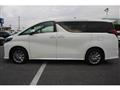 2022 Toyota Alphard Hybrid