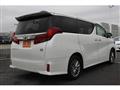 2022 Toyota Alphard Hybrid