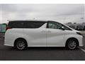 2022 Toyota Alphard Hybrid