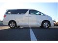 2013 Toyota Alphard Hybrid