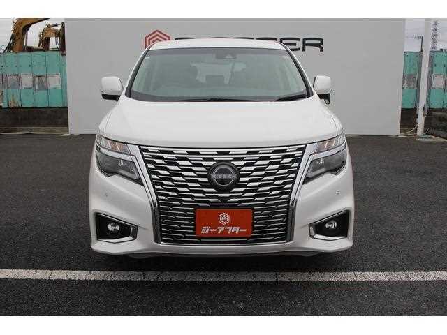 Nissan Elgrand 2024 — фото 10 купить в Москве