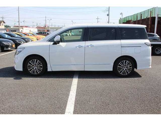 Nissan Elgrand 2024 — миниатюра 11