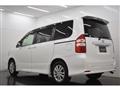 2010 Toyota Noah