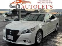 2013 Toyota Crown Hybrid