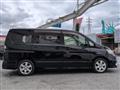 2009 Nissan Serena