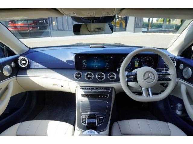 Mercedes-Benz E-Class 2023 — фото 3 купить в Москве
