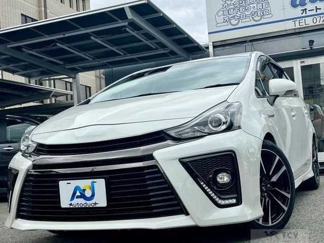 2015 Toyota PRIUS α