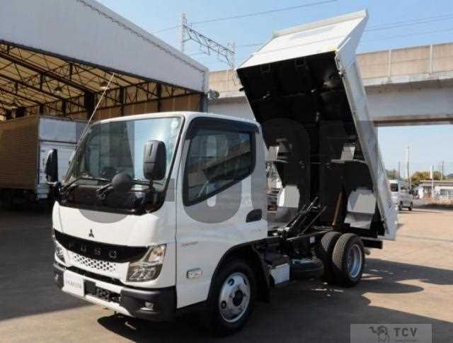 2025 Mitsubishi Fuso Canter