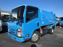 2016 Isuzu Elf Truck