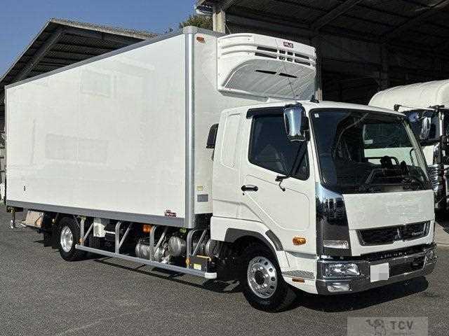 2025 Mitsubishi Fuso Fighter